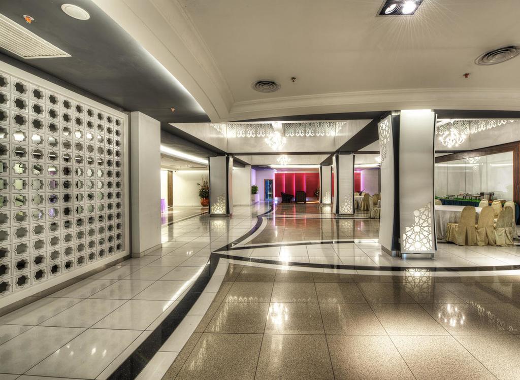 Raia Hotel Kota Kinabalu Exterior foto