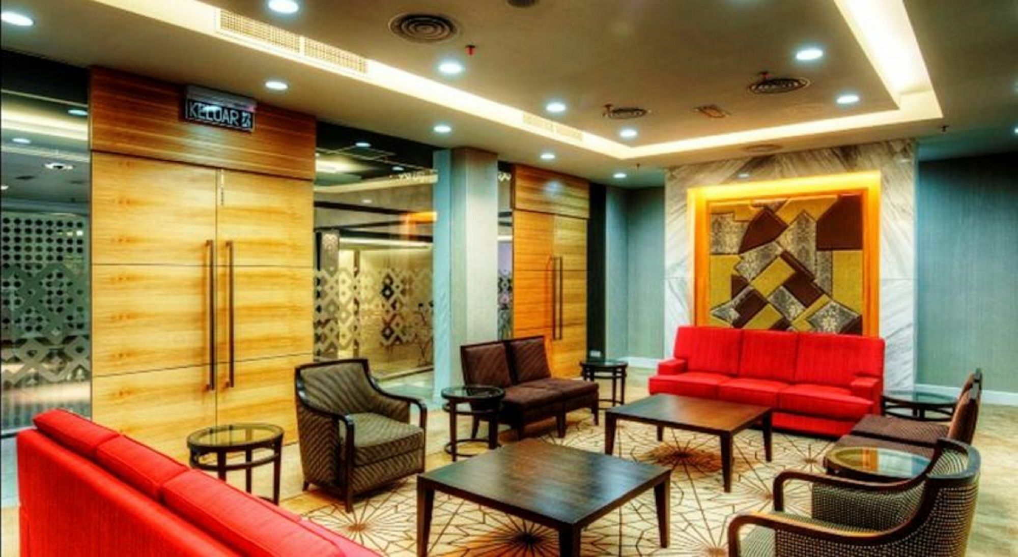 Raia Hotel Kota Kinabalu Exterior foto